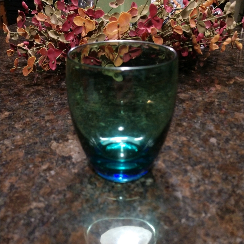 Beautiful Ombre Wine, Rocks, And Margarita Glasses - Picture 4 of 4